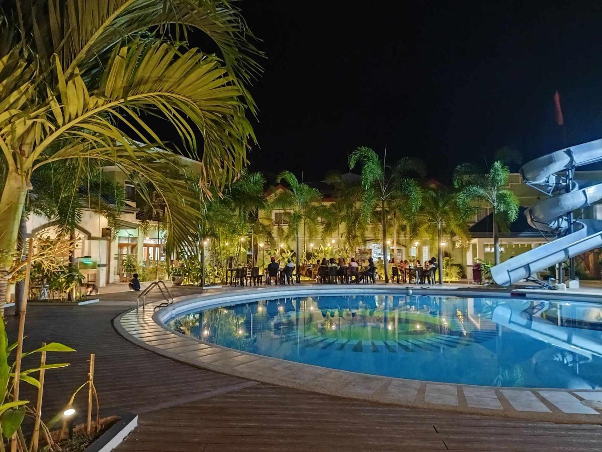 Marand Family Resort Bauang Exteriör bild