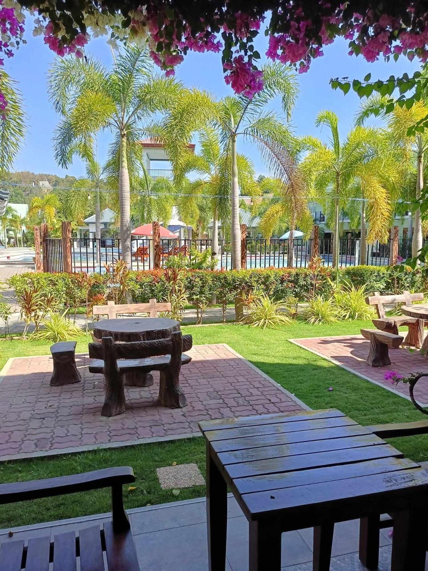 Marand Family Resort Bauang Exteriör bild
